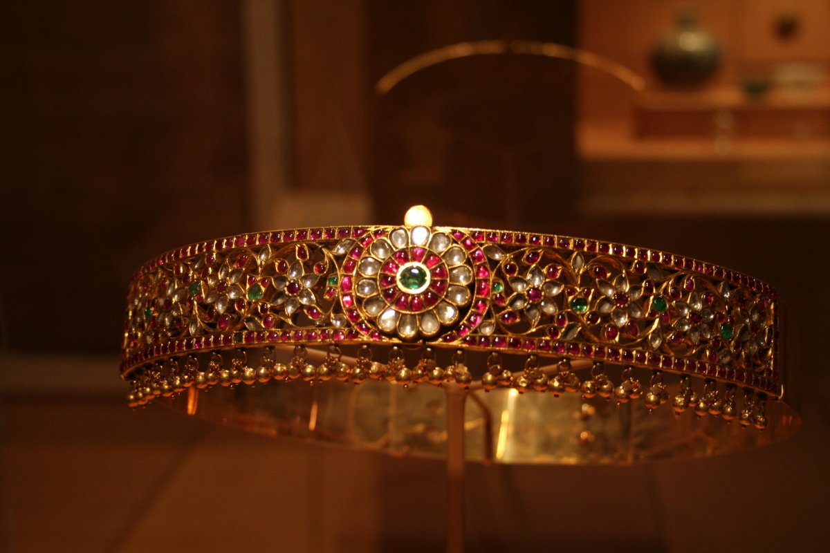 Traditional Indian gold jewellery used for valuation